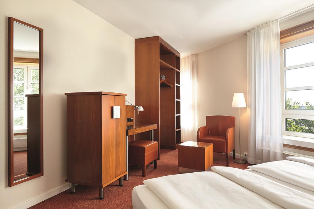 Quarto Duplo Commander com Vista do Porto